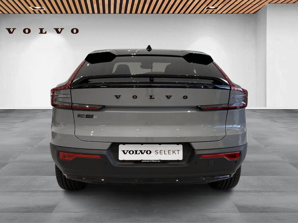 Volvo EC40 Extended Range Black Edition Excess 5d