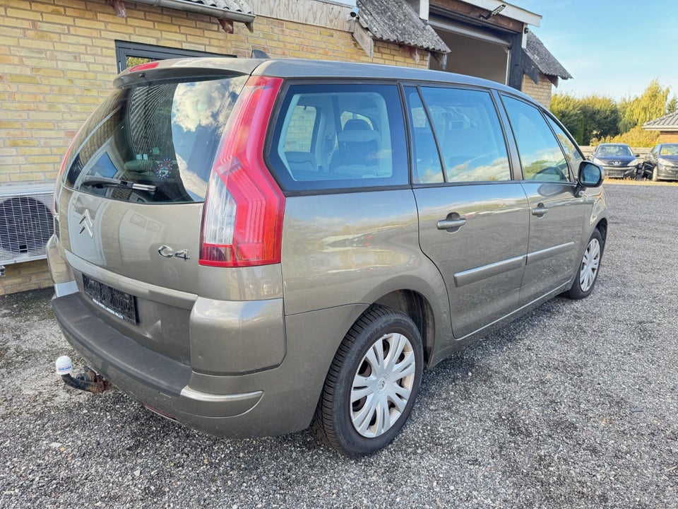 Citroën Grand C4 Picasso 2,0 HDi 138 Exclusive E6G 7prs 5d
