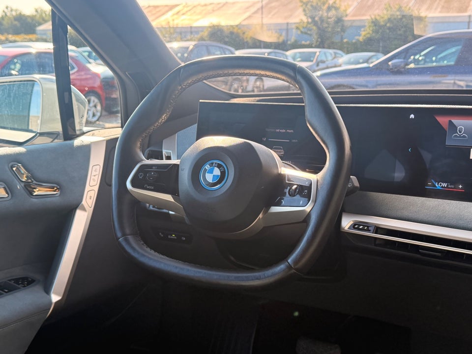 BMW iX xDrive40 5d