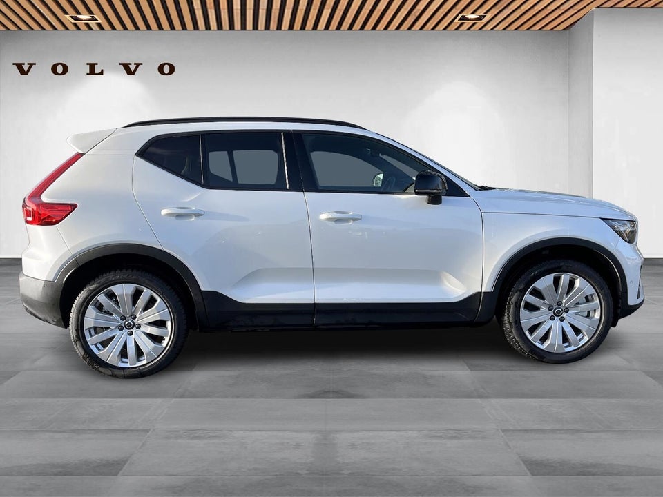 Volvo EX40 Extended Range Core 5d