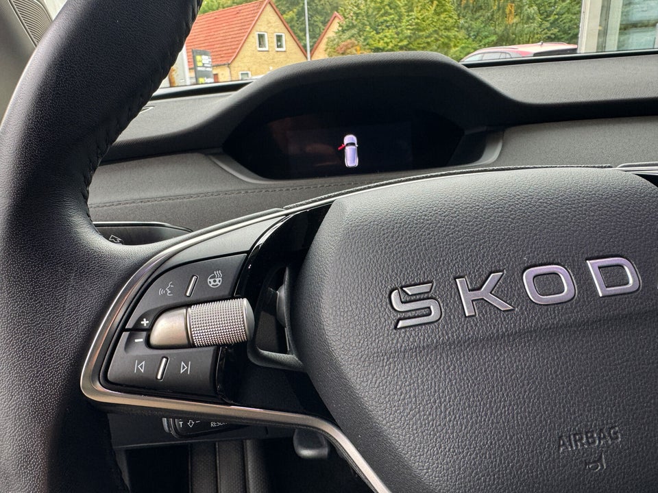 Skoda Elroq 60 iV Loft 5d