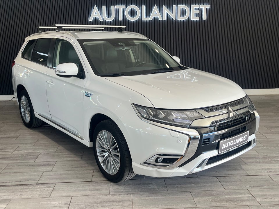 Mitsubishi Outlander 2,4 PHEV Intense CVT 4WD 5d
