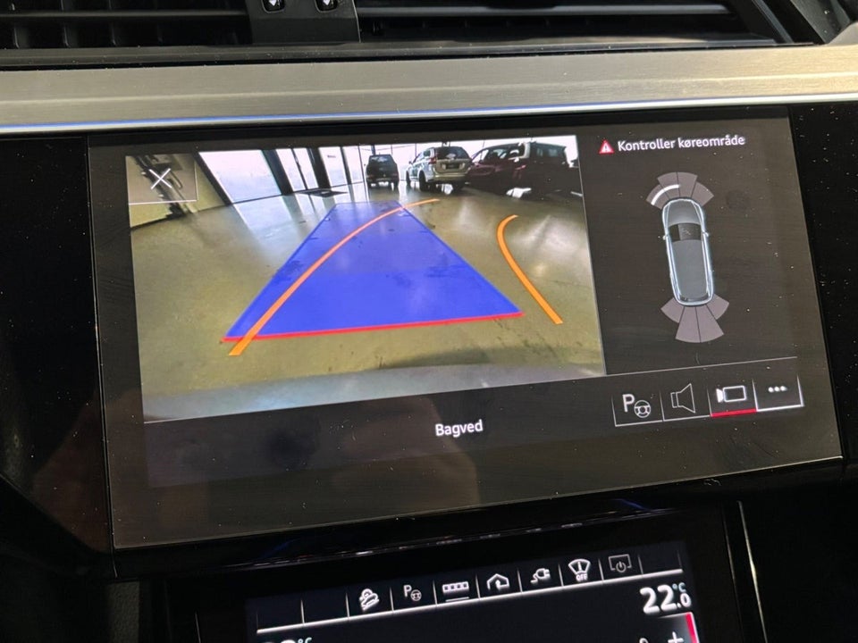 Audi e-tron 55 S-line quattro 5d