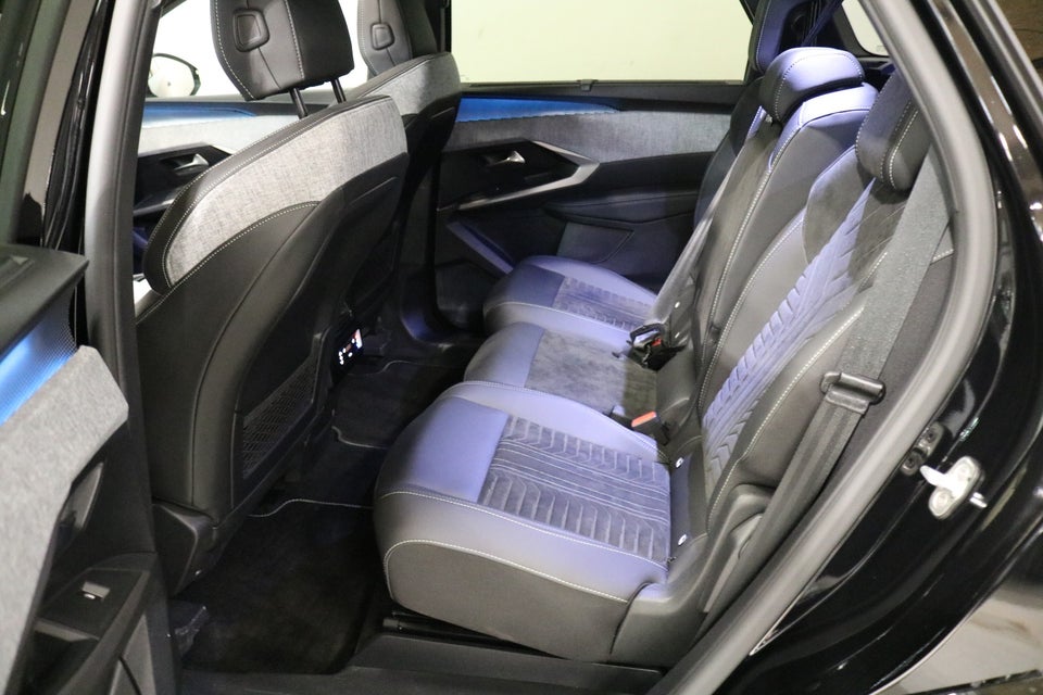 Peugeot e-5008 77 GT Pack 7prs 5d