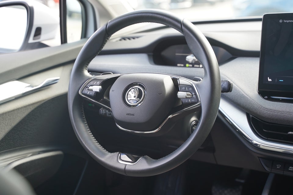 Skoda Enyaq 60 iV Loft 5d