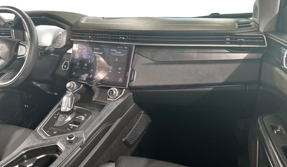 Lynk & Co 01 1,5 PHEV 5d