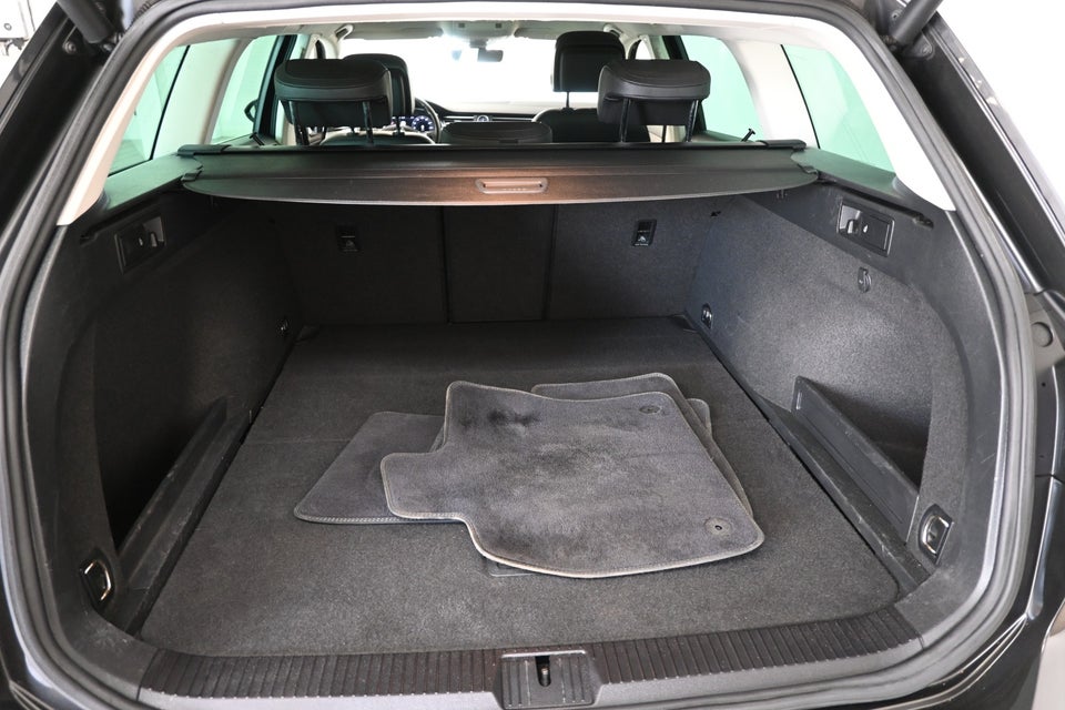 VW Passat 1,4 TSi 150 R-line Variant DSG BMT 5d