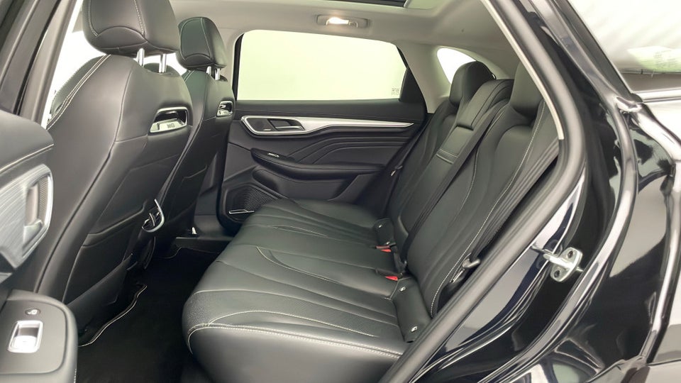 MG Marvel R Performance 5d