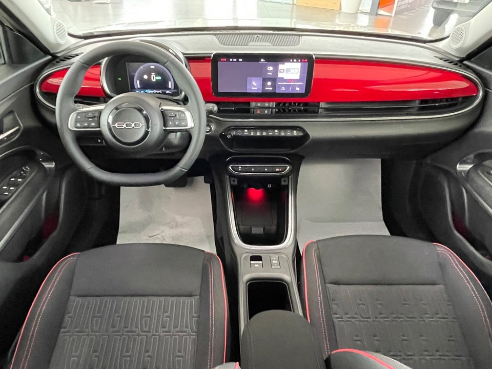Fiat 600e 54 (RED) 5d