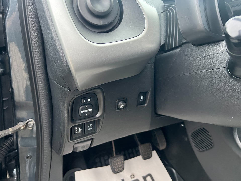 Toyota Aygo 1,0 VVT-i x-play x-touch 5d