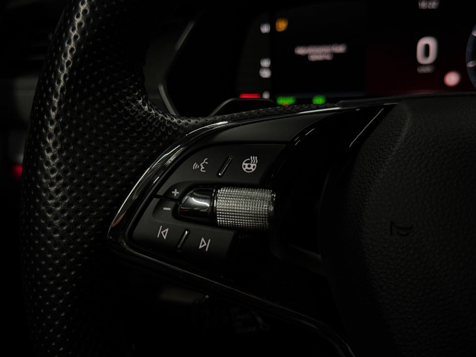 Skoda Octavia 1,4 TSi iV Sportline Combi DSG 5d