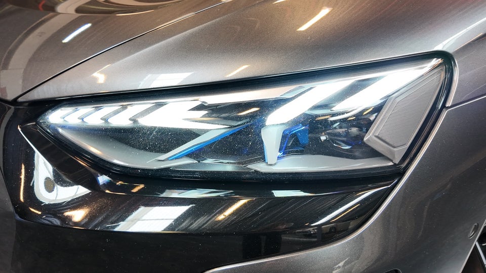 Audi e-tron GT quattro 4d