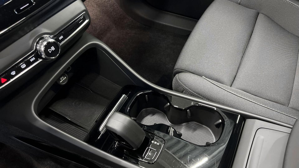 Volvo XC40 P6 ReCharge Core 5d