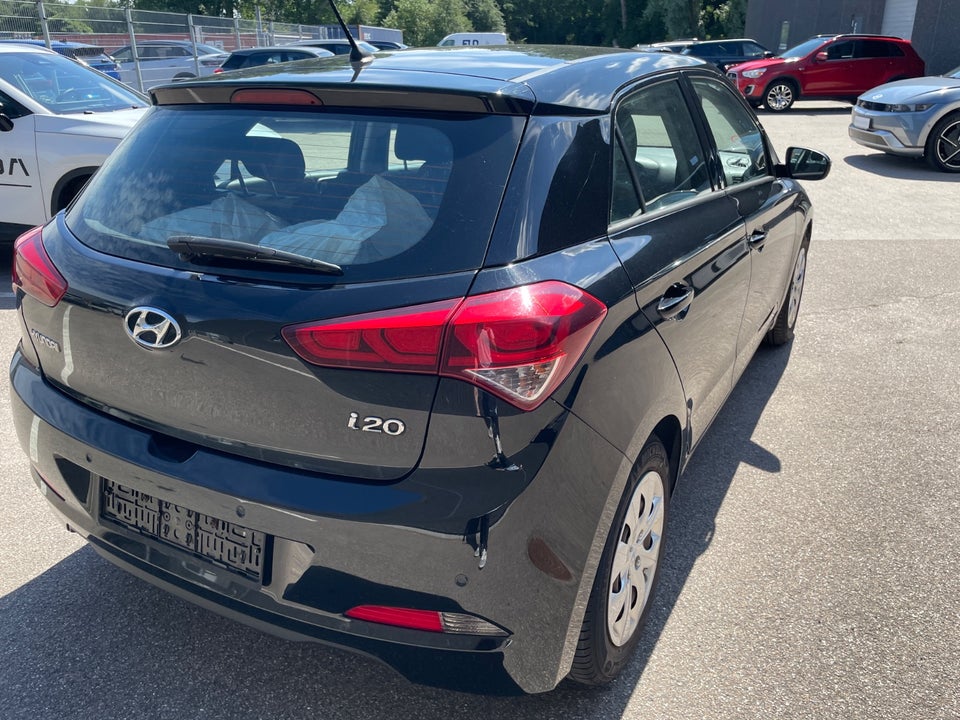 Hyundai i20 1,25 Trend 5d