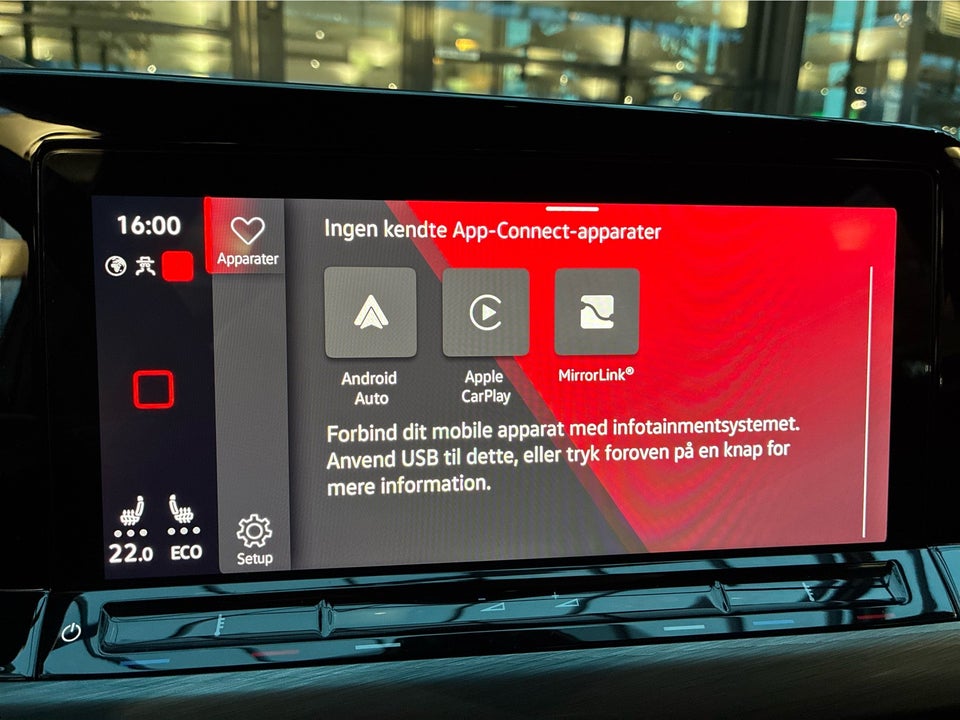 VW Golf VIII 1,4 eHybrid DSG 5d