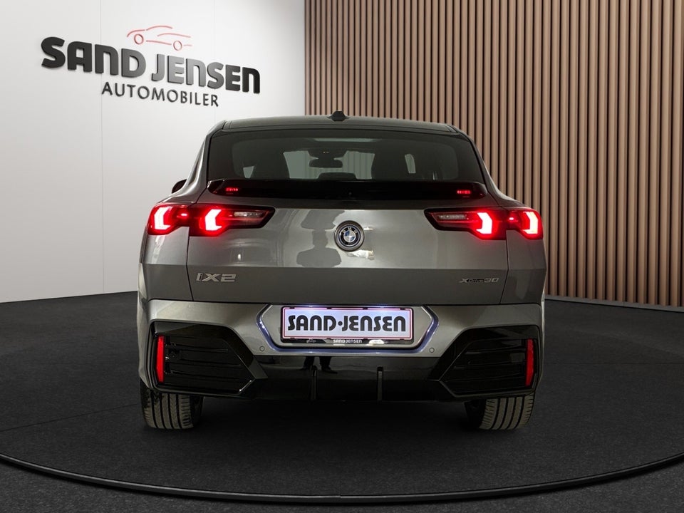 BMW iX2 xDrive30 M-Sport Premium 5d