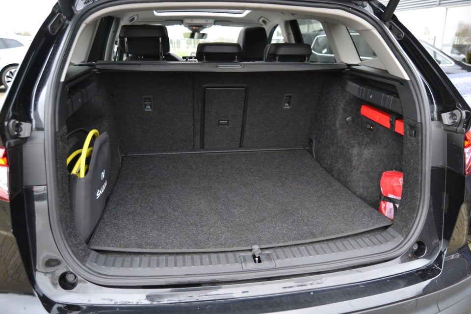 Skoda Enyaq 80 iV Loft 5d