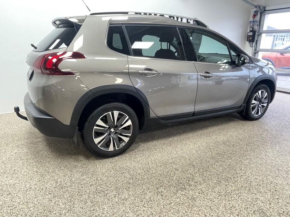 Peugeot 2008 1,6 BlueHDi 100 Allure 5d