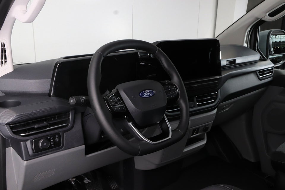 Ford E-Transit Custom 340L 64 Limited