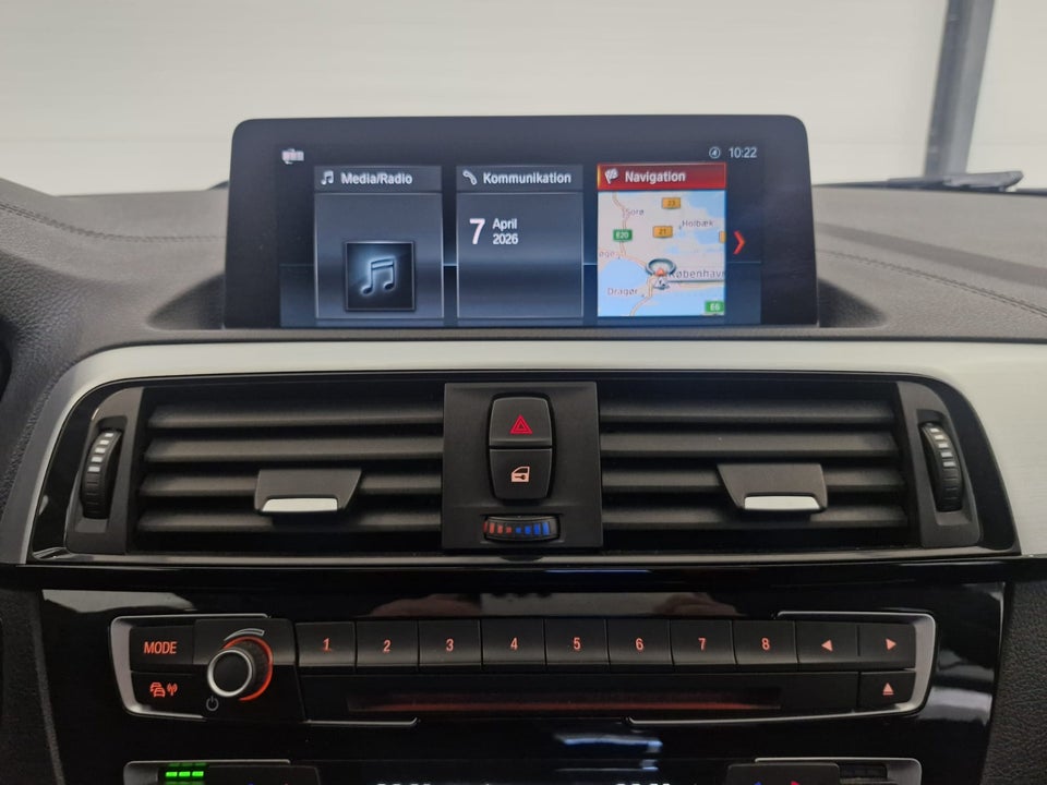 BMW 118i 1,5 Sport Line aut. 5d