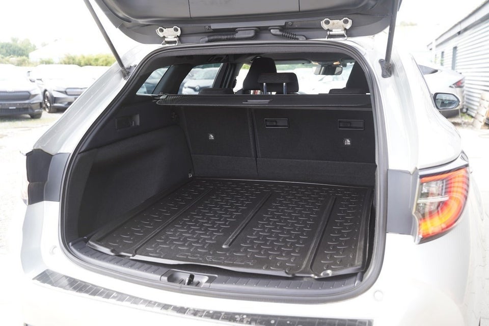 Toyota Corolla 1,8 Hybrid Premium Smart Design MDS 5d