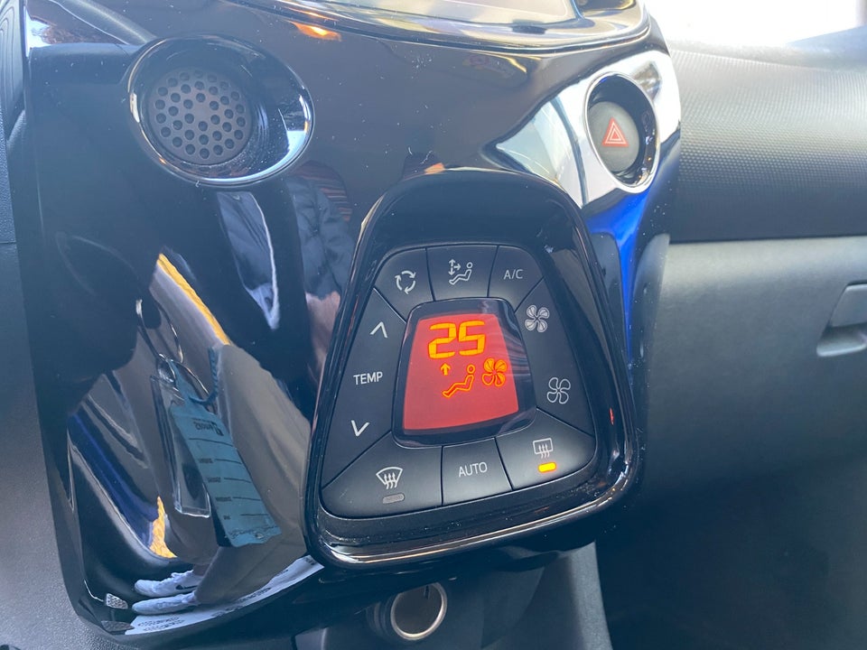 Citroën C1 1,0 VTi Street 5d