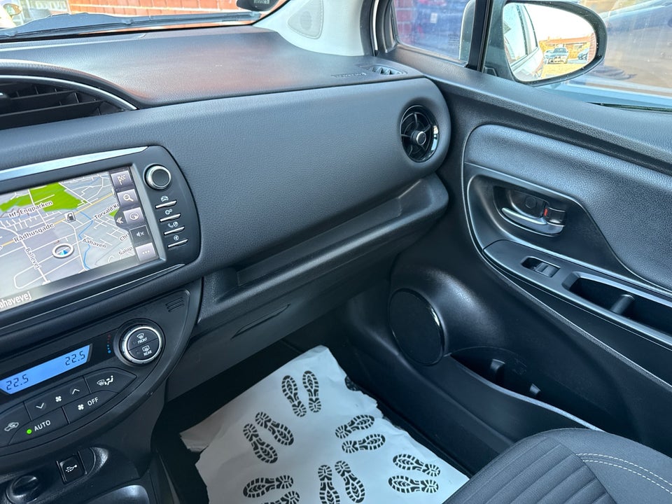 Toyota Yaris 1,5 Hybrid H2 Premium e-CVT 5d