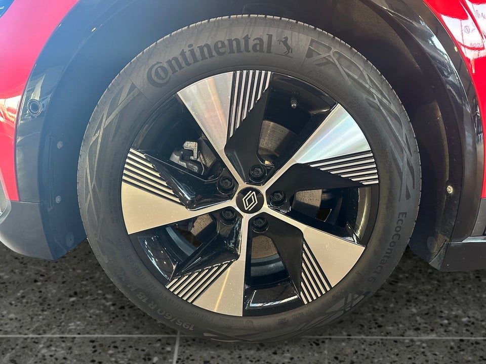 Renault Megane E-Tech 40 Equilibre 5d