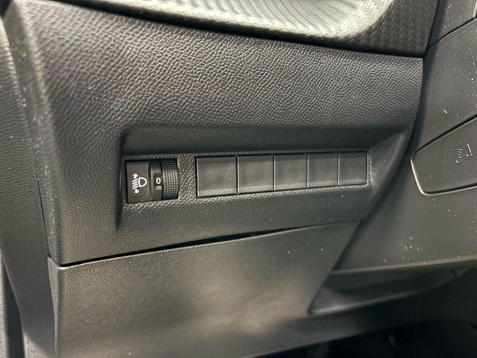 Peugeot e-2008 54 Allure 5d