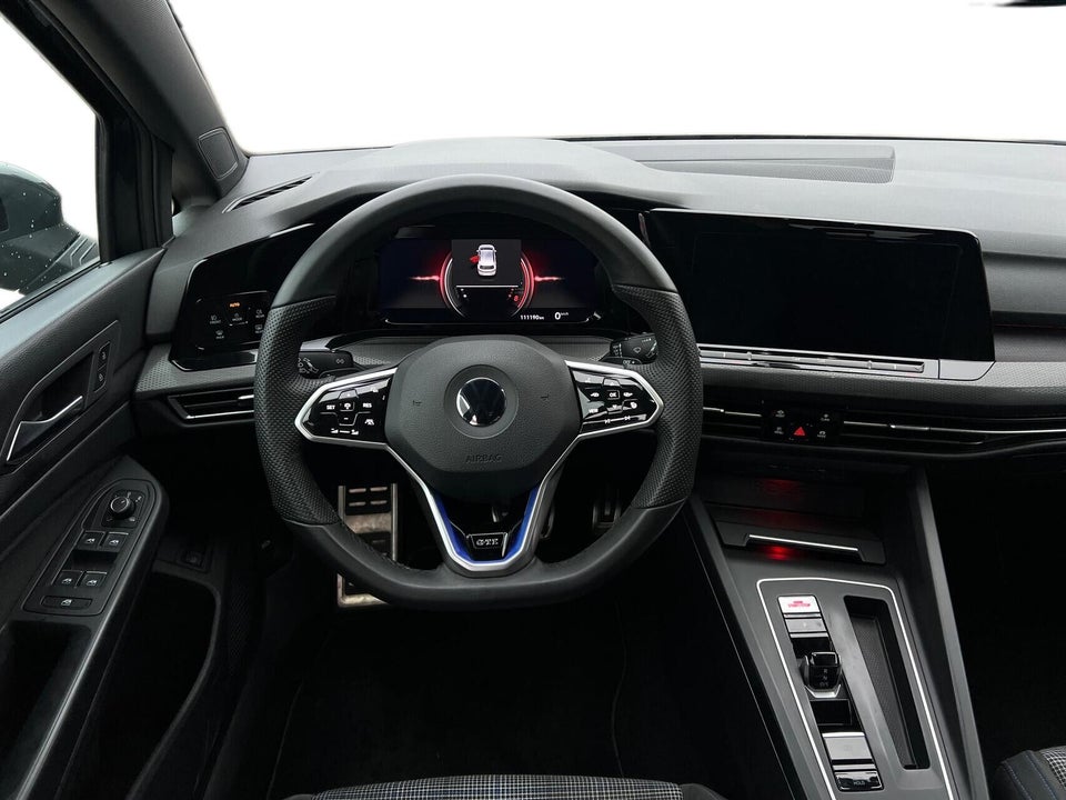 VW Golf VIII 1,4 GTE DSG 5d