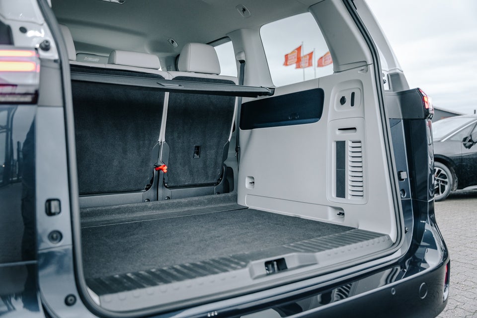 VW ID.Buzz 77 Pro Design SWB 5d