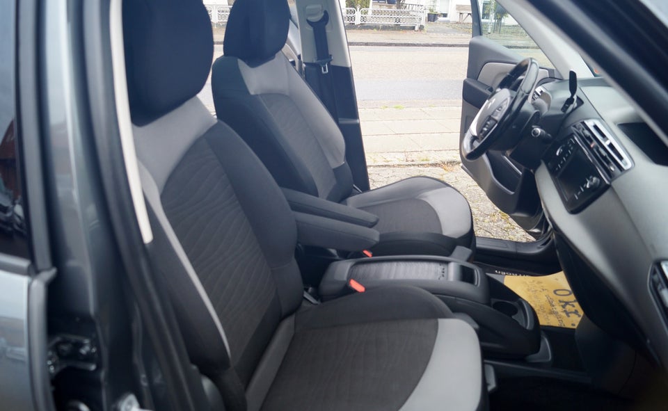 Citroën Grand C4 Picasso 1,6 BlueHDi 120 Intensive EAT6 7prs 5d