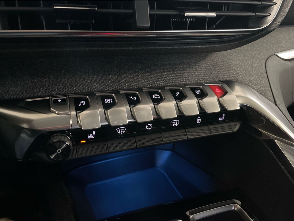 Peugeot 3008 1,6 Hybrid Selection Sport EAT8 5d