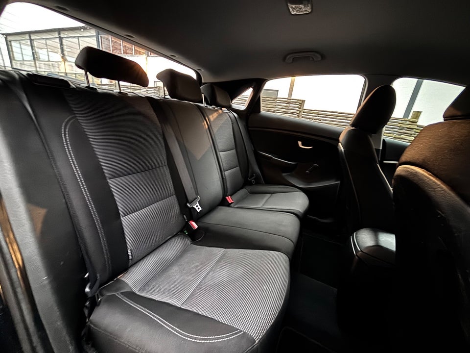 Hyundai i30 1,6 CRDi 110 Style Eco 5d