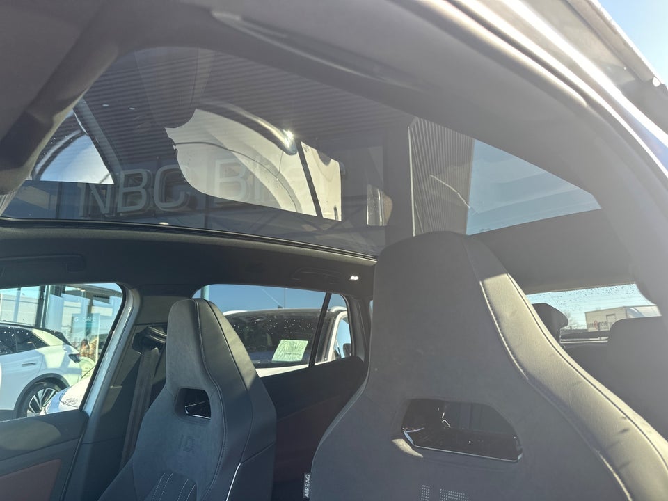 VW ID.4 77 Top Sport 5d