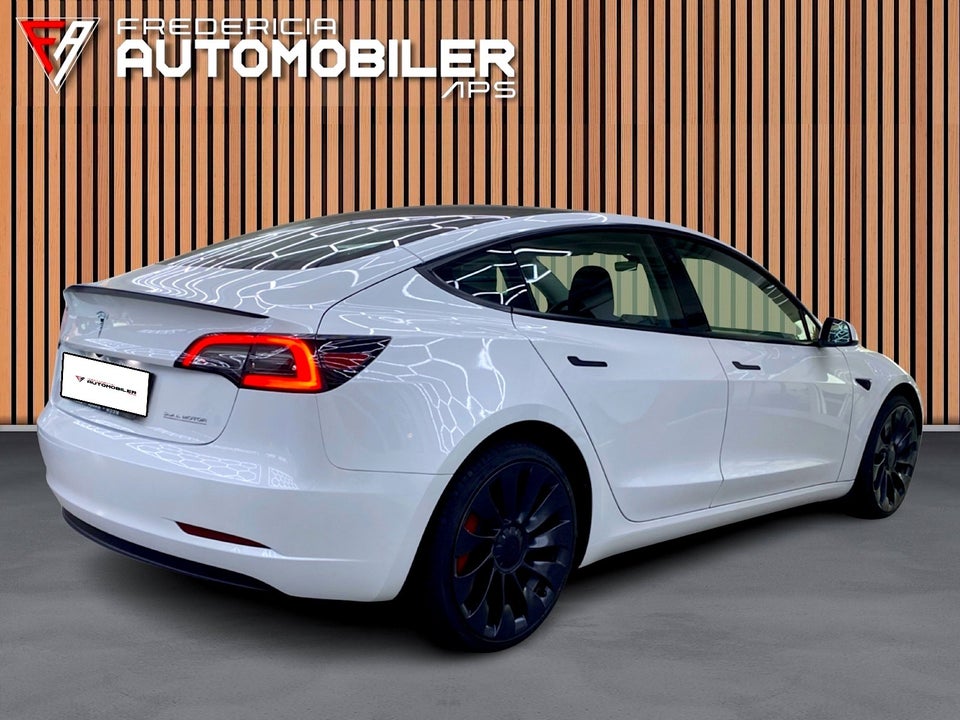 Tesla Model 3 Performance AWD 4d