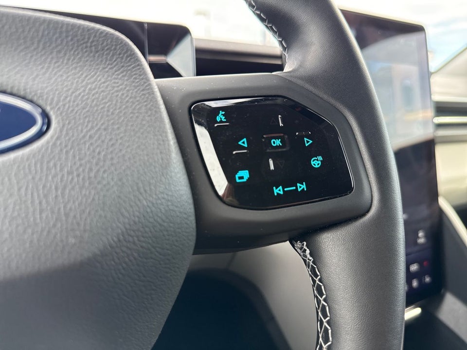 Ford Explorer 77 Select Extended Range 5d