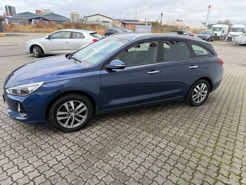 Hyundai i30 1,4 T-GDi Trend stc. 5d