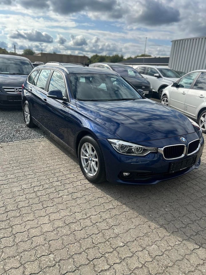 BMW 320d 2,0 Touring Connected aut. 5d