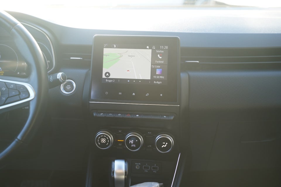 Renault Clio V 1,6 E-Tech Intens 5d