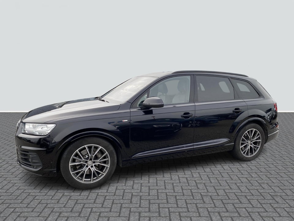 Audi Q7 3,0 TDi 272 S-line quattro Tiptr. Van 5d