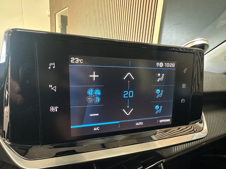 Peugeot 2008 1,2 PureTech 130 Active Pack EAT8 5d