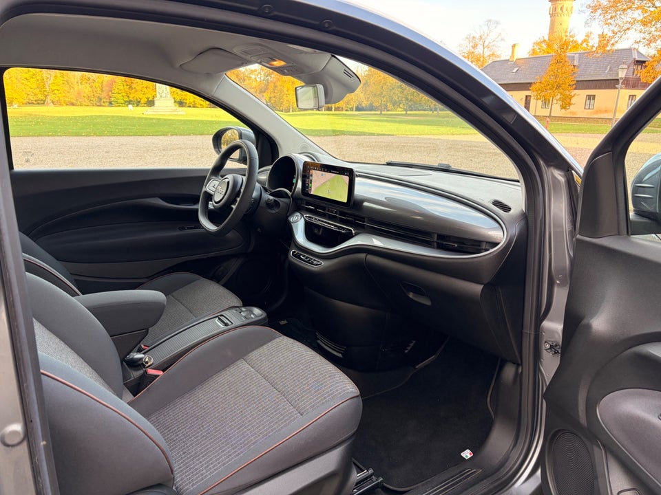 Fiat 500e 42 Icon 3d