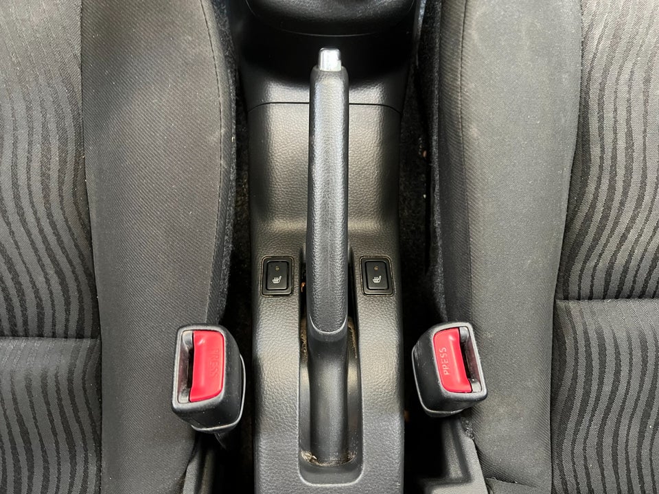 Suzuki Swift 1,2 Young 5d