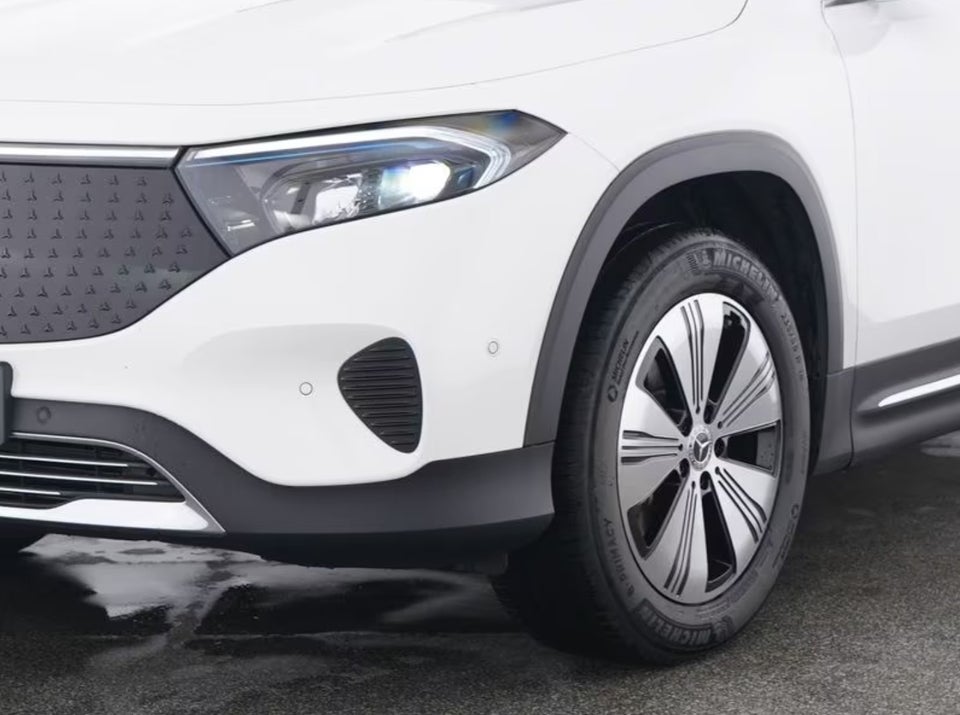 Mercedes EQB250+ Progressive Advance 5d