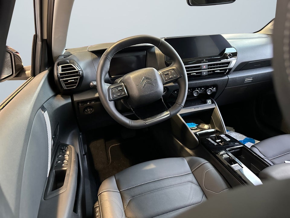 Citroën ë-C4 X 50 Shine 4d