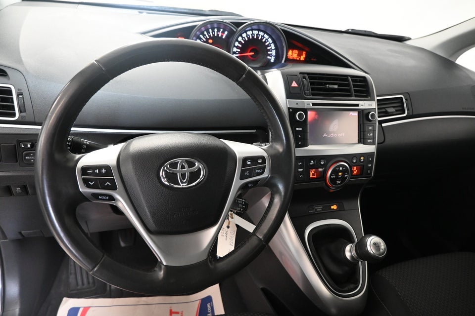 Toyota Verso 1,8 VVT-i T2 Vision 7prs 5d