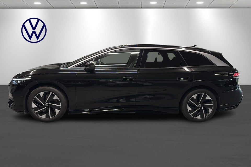 VW ID.7 77 Style+ Tourer 5d