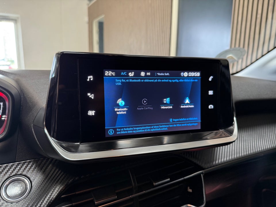 Peugeot 208 1,2 PureTech 100 Allure 5d