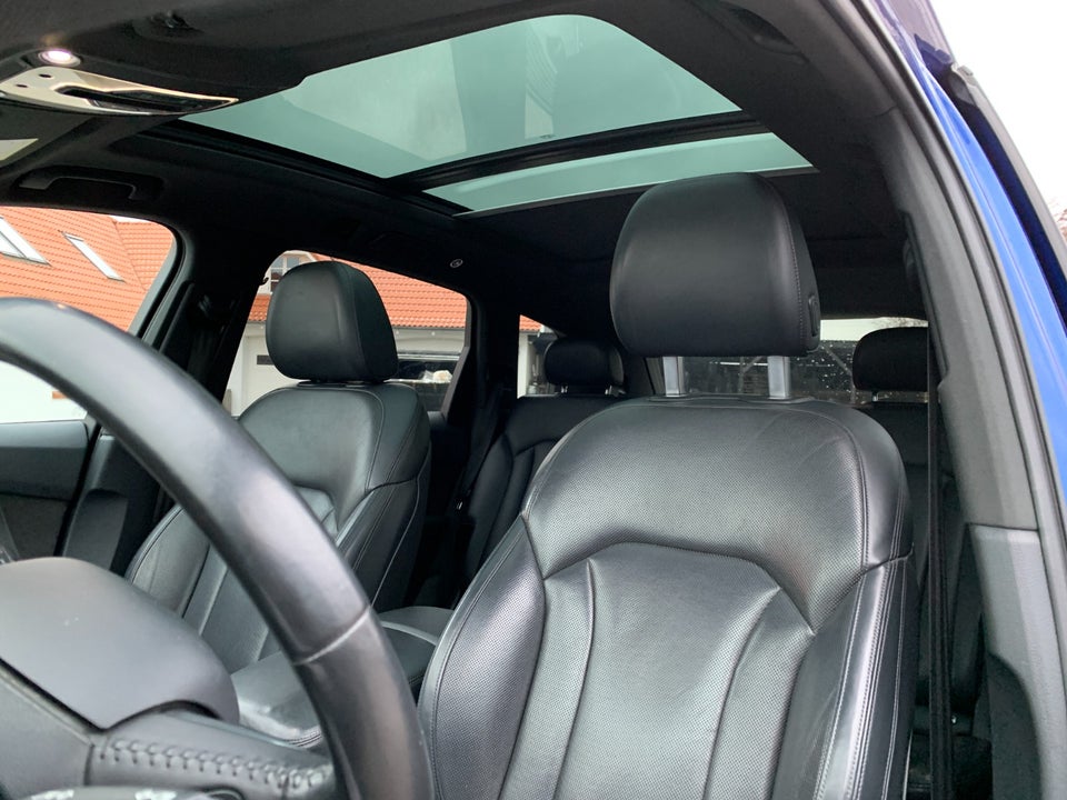 Audi Q7 3,0 TDi 272 S-line quattro Tiptr. 7prs 5d